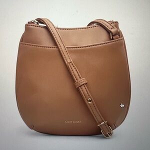 Salo Vegan Crossbody Bag - Loom (color: fondant = pinky tan)